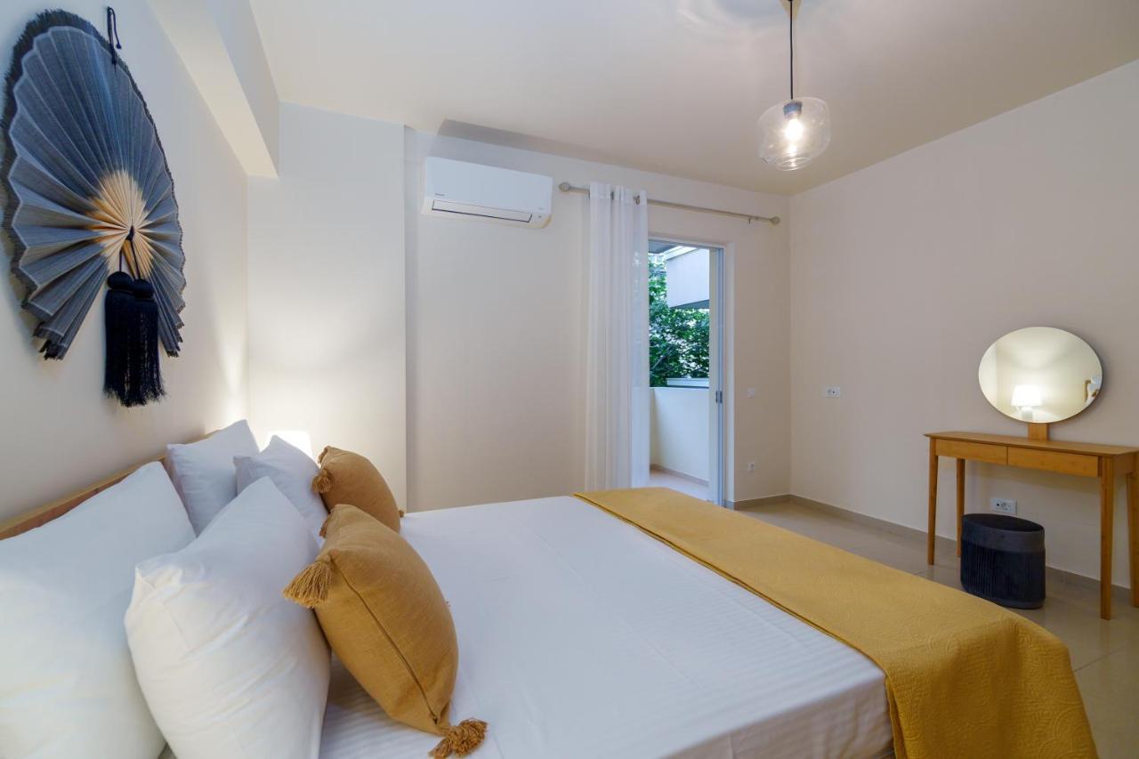 Oikies Luxury Apartments With Private Free Parking Area Agios Nikolaos Esterno foto